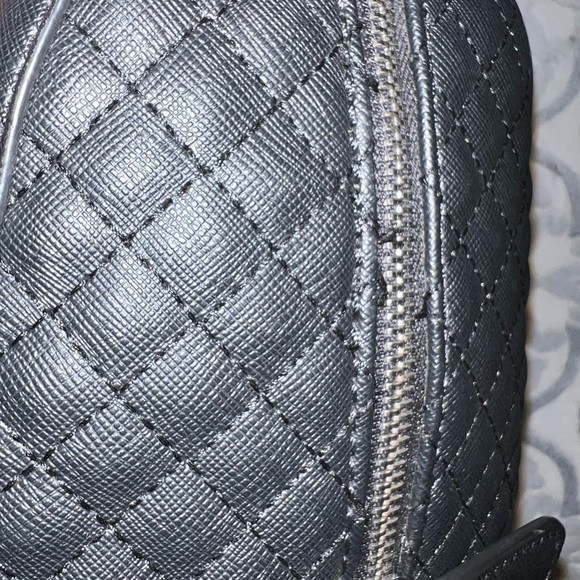 Guess barrel bag - Picture 13 of 14